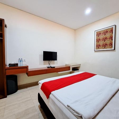 Dewi Uma House Hotel Denpasar  Exterior photo