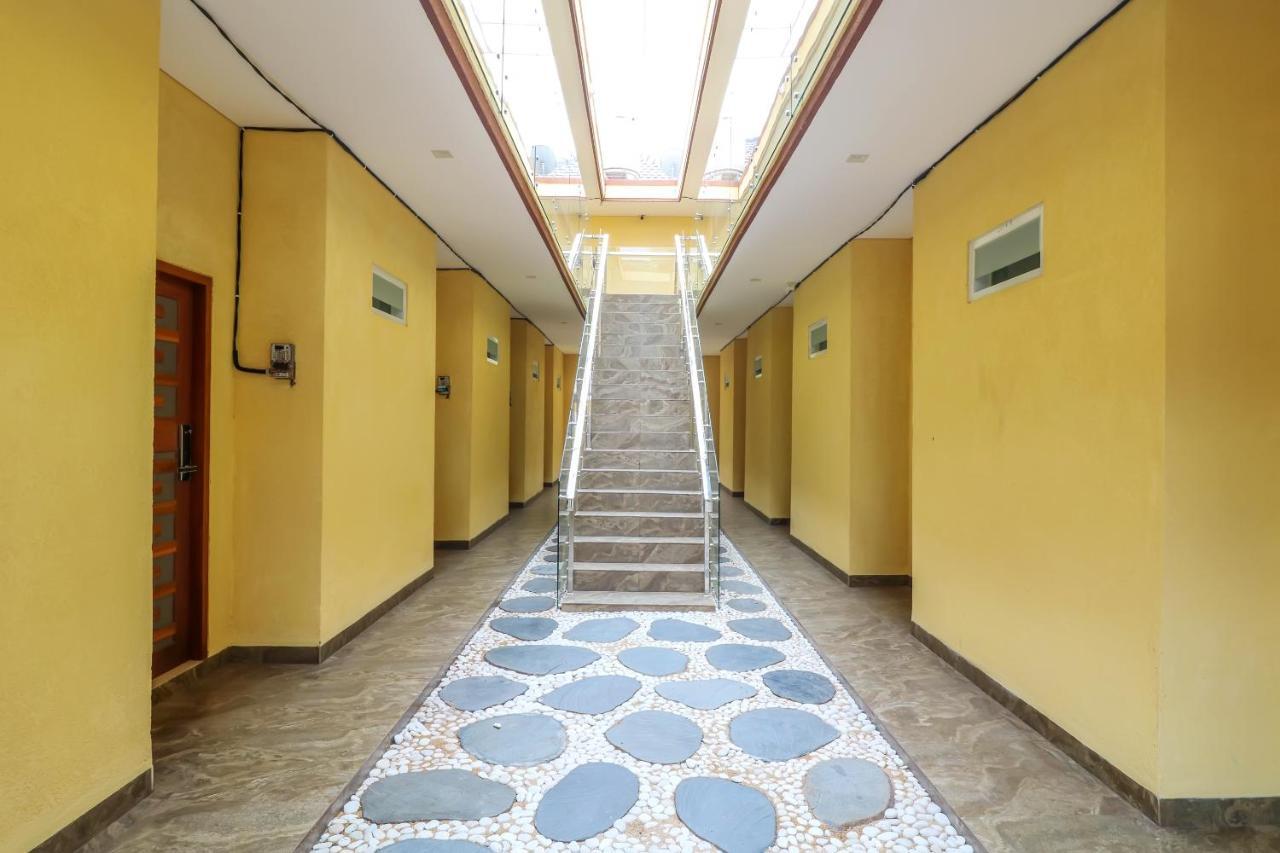 Dewi Uma House Hotel Denpasar  Exterior photo